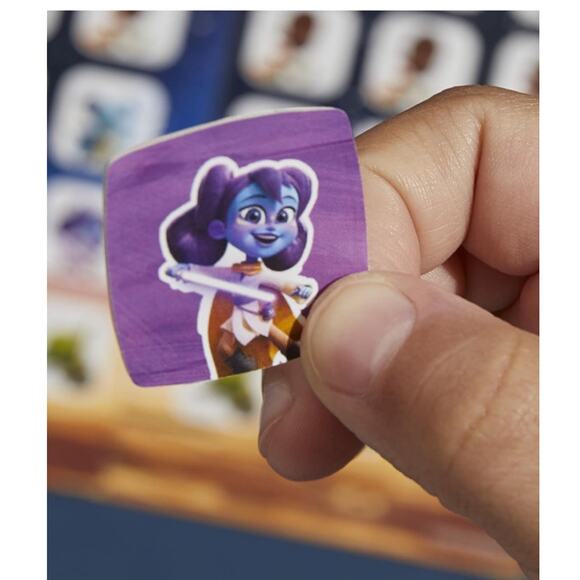 Hasbro Gaming Yahtzee Jr. Star War: Young Jedi Adventures Edition - Picture 7 of 10